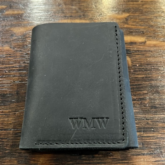 Pegai Men’s Black Trifold Leather Wallet - Picture 2 of 6